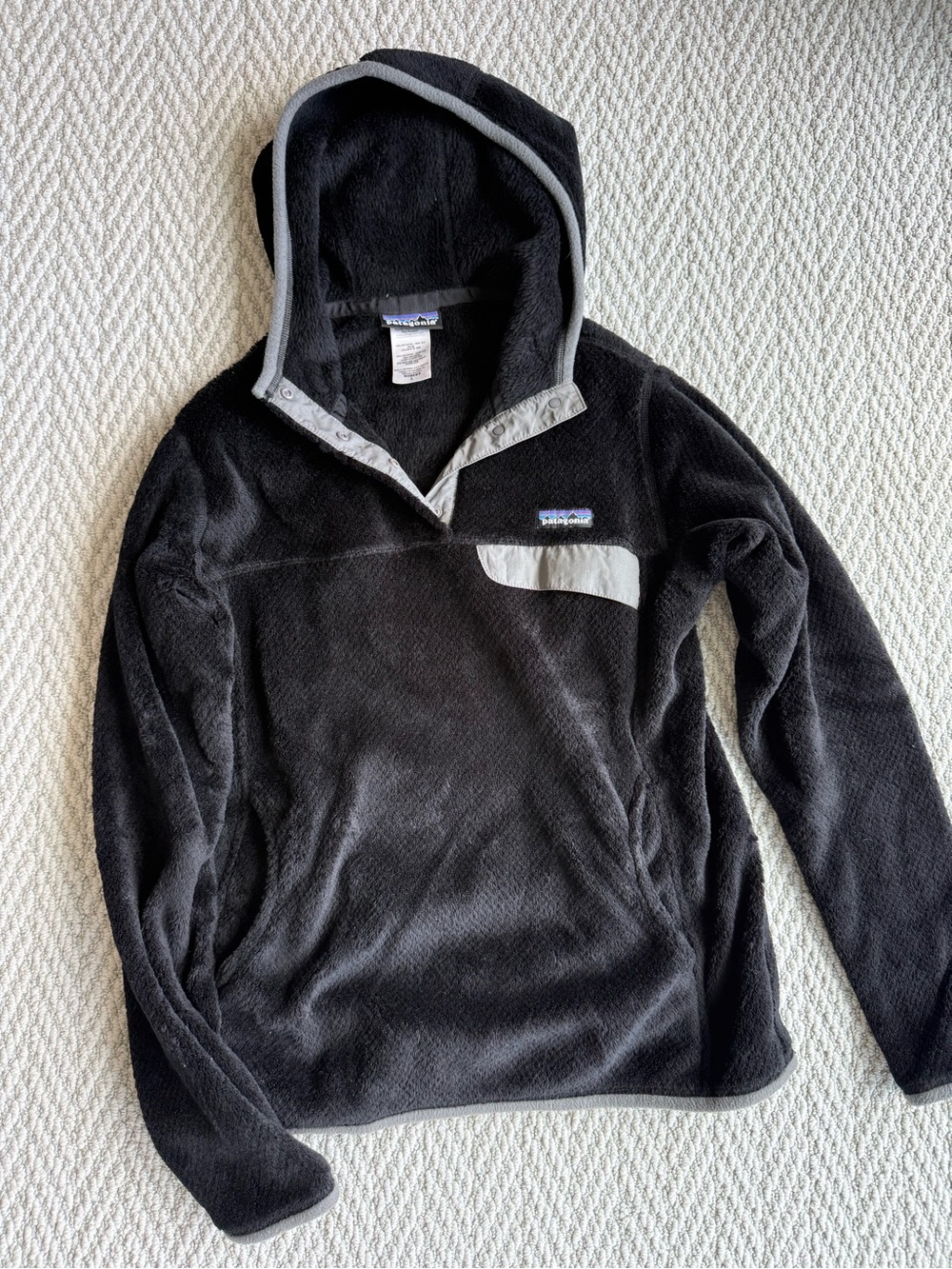 Patagonia Black Pullover Hooded Fleece with Gray Trim